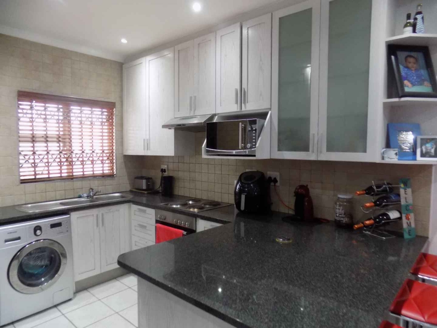 2 Bedroom Property for Sale in Soneike Western Cape